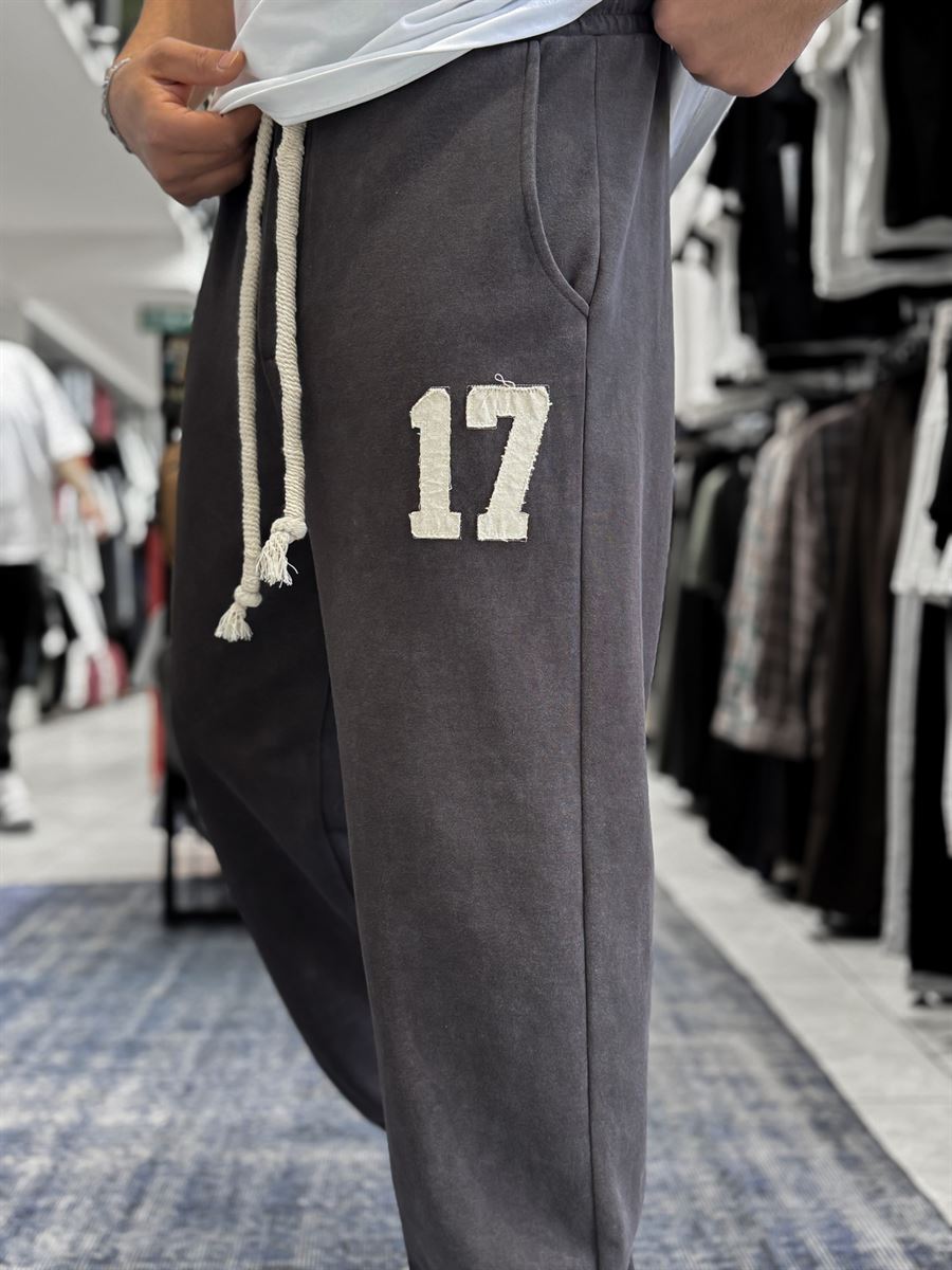 Urban Vintage Straight-Leg Sweatpants